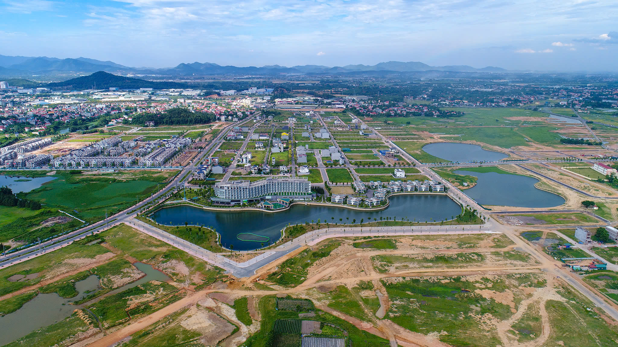 BÁN ĐẤT BIỆT THỰ KHU ĐÔ THỊ NAM VĨNH YÊN